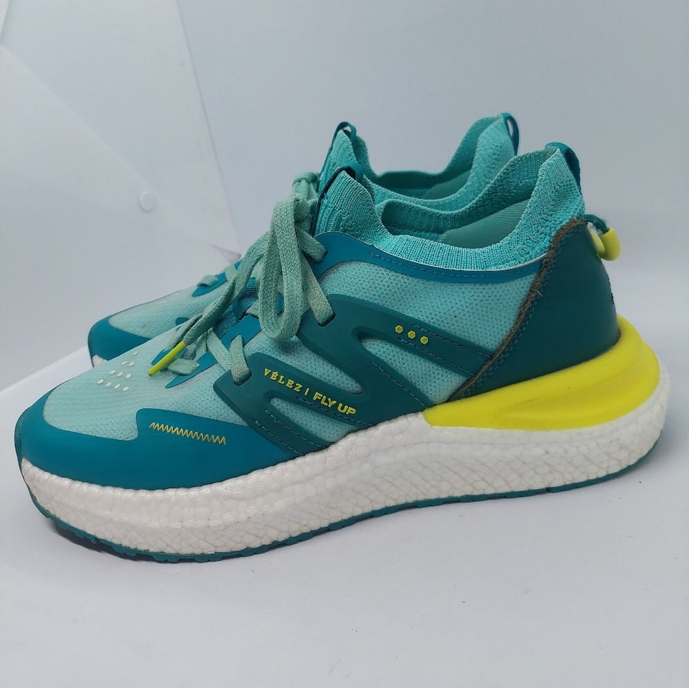 Vélez Fly Up Retro Sneakers Colorful Shoes Lace Up Womens Size 8.5 Comfy Casual